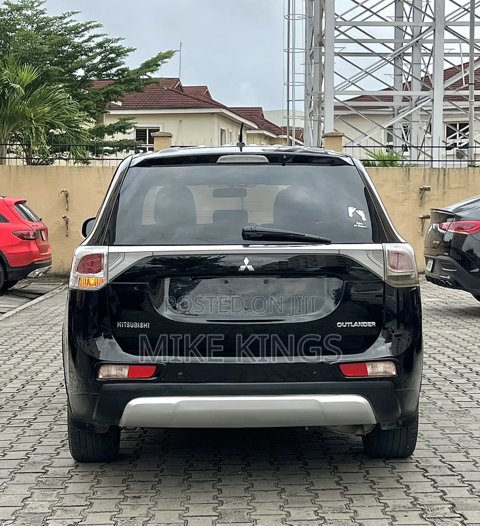 Mitsubishi Outlander 2015 Black
