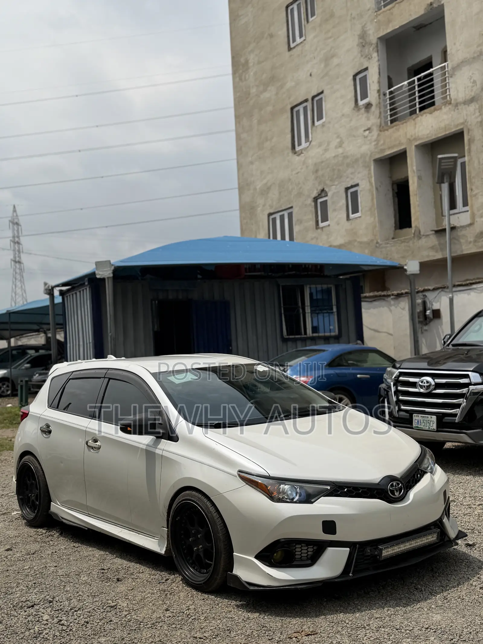 Toyota Corolla LE Plus 4dr Sedan (1.8L 4cyl CVT) 2016 White