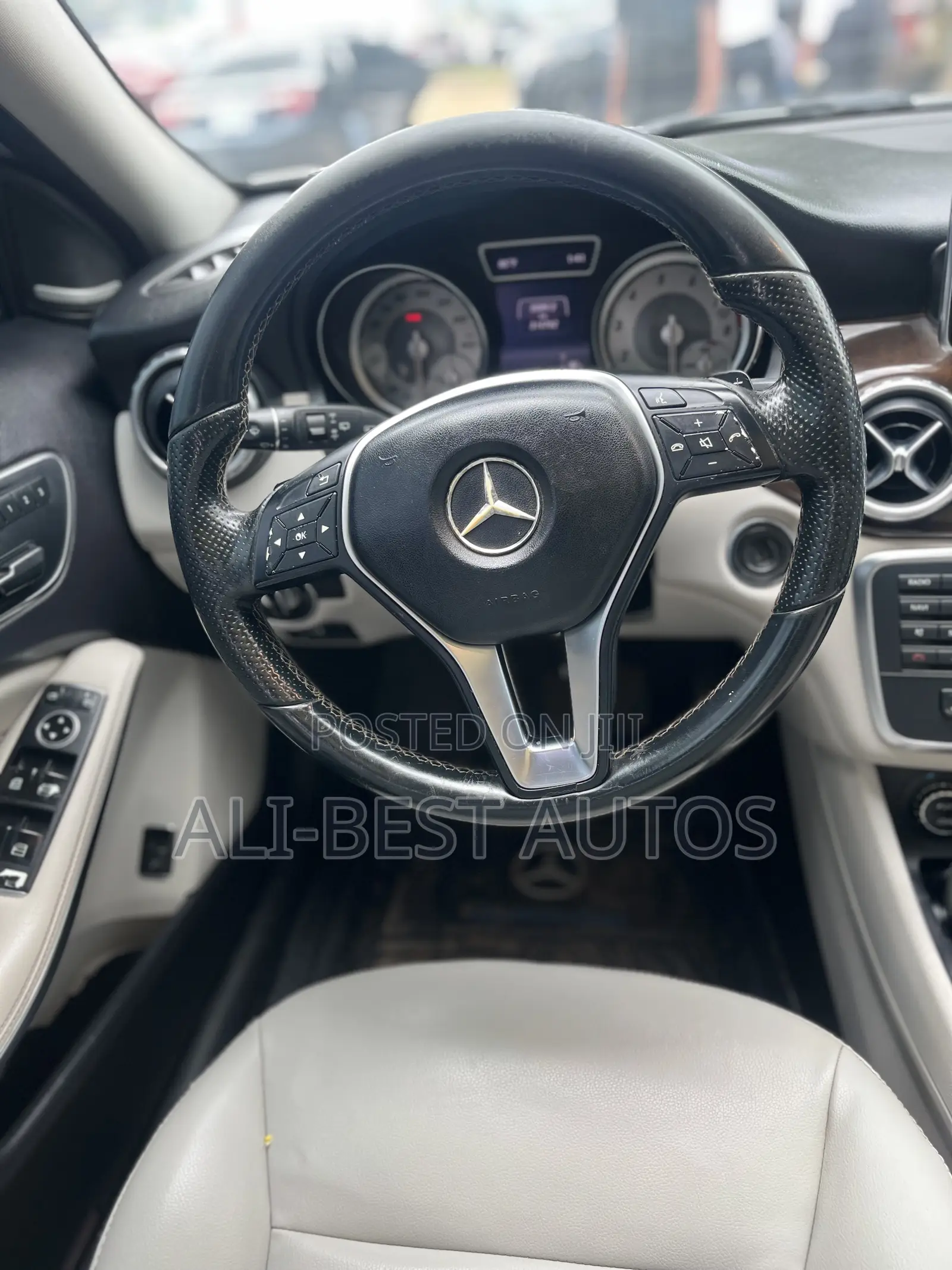 Mercedes-Benz GLA 250 2015 Silver