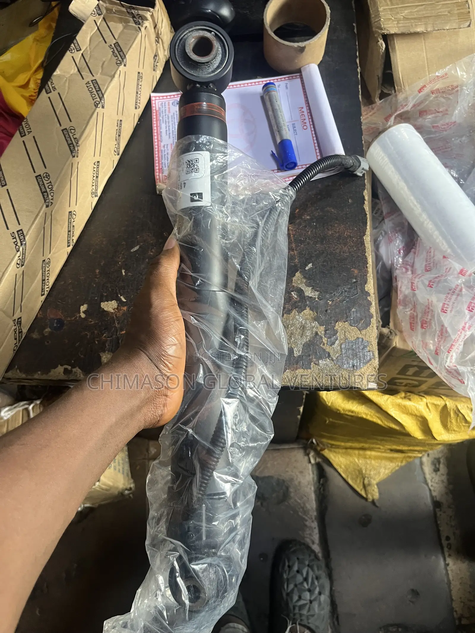 Rear Shocks Absorber for Sequoia ( Sensor)
