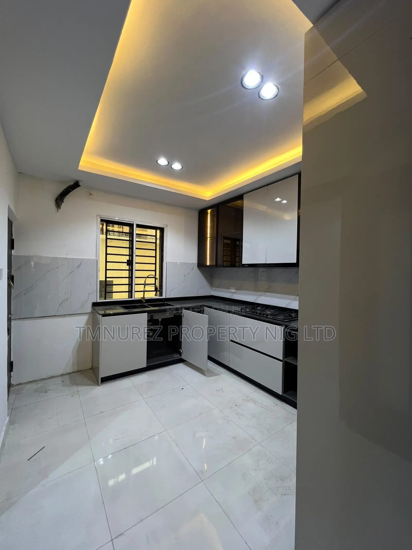 3bdrm Maisonette in Abraham Adesanya Estate for rent