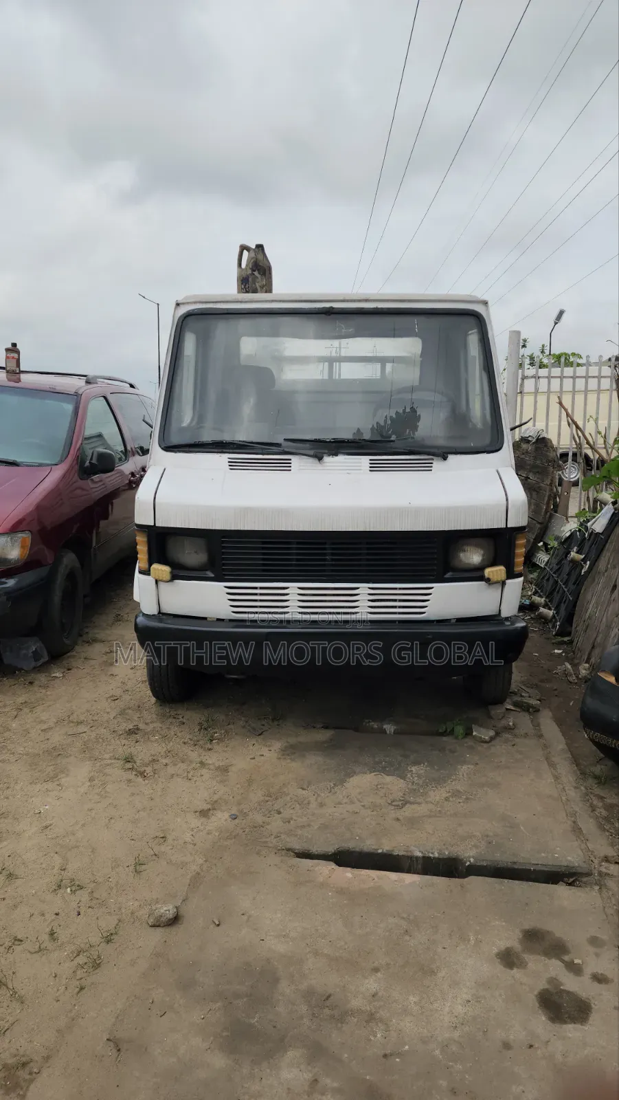 Well Maintained Nigeria Used Mercedes Benz 207 Pickup