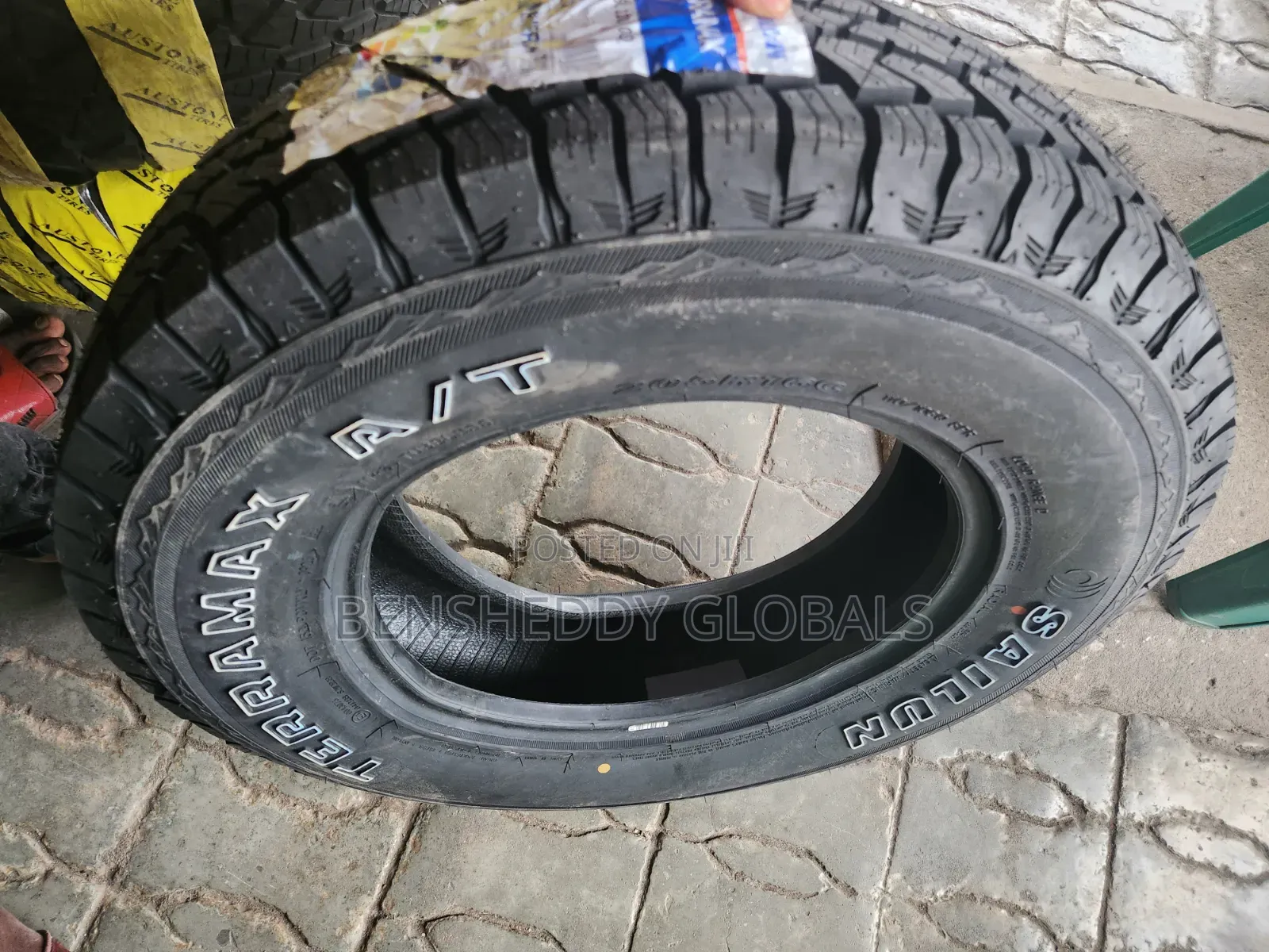 205/R16c Sailun Original