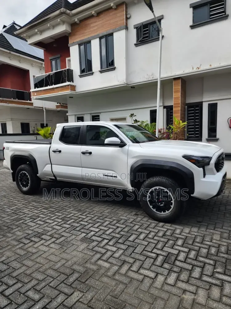 New Toyota Tacoma 2025 White
