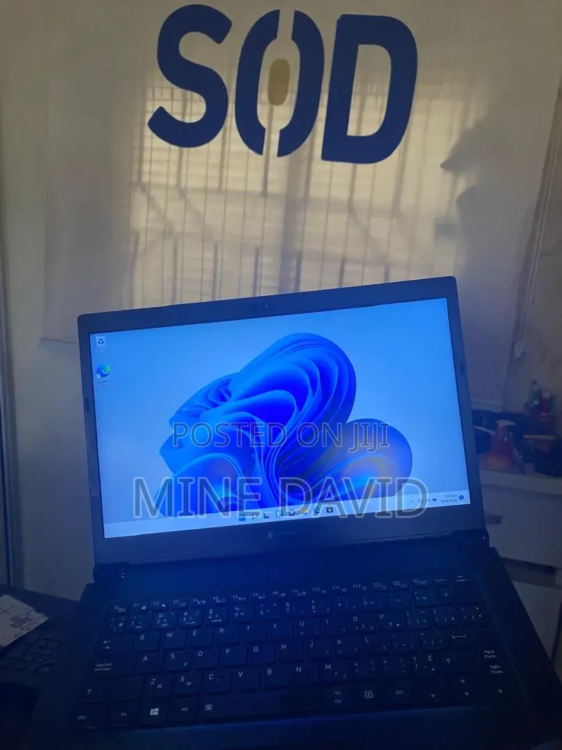 Laptop Dynabook Tecra A40-J 8GB Intel Core i5 SSD 256GB