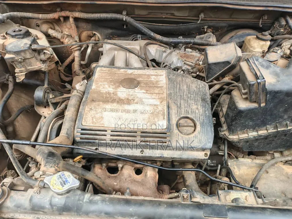 Toyota Highlander 2004 Silver