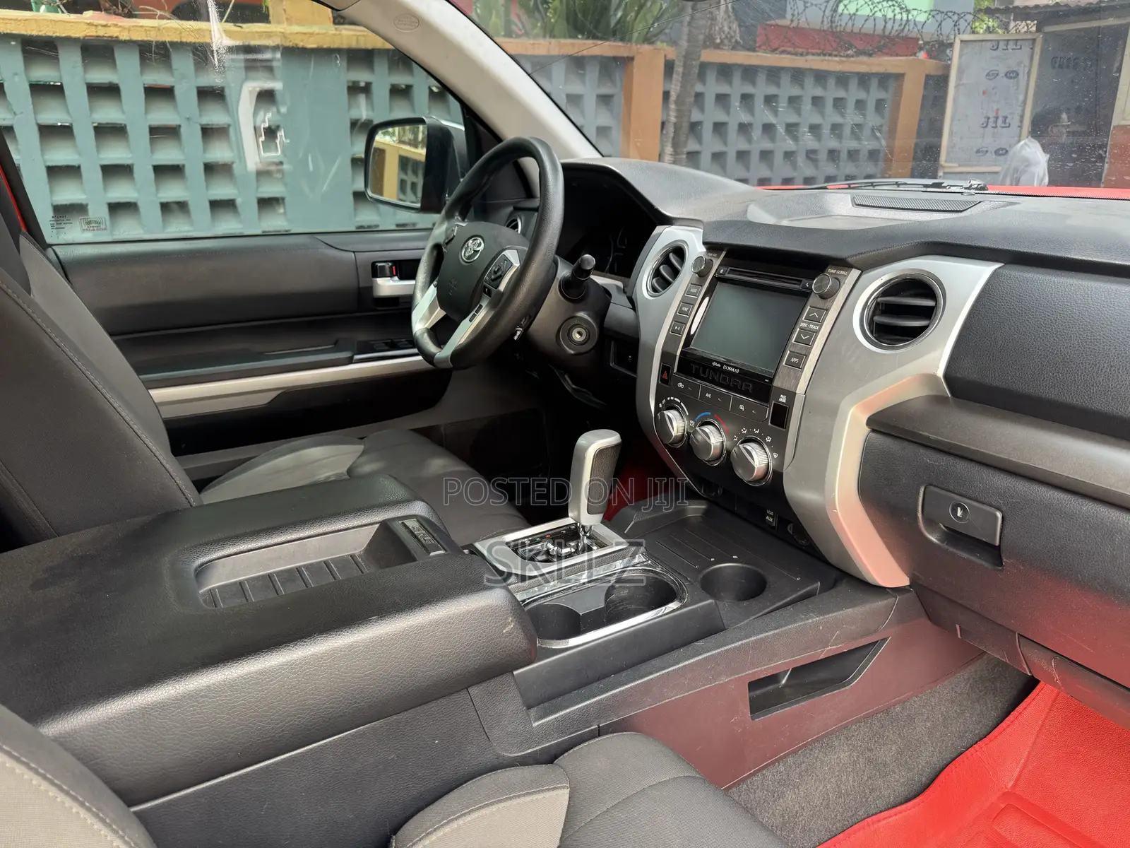 Toyota Tundra 2018 Orange