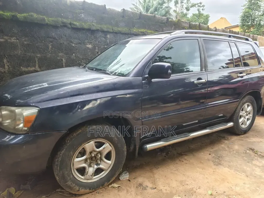 Toyota Highlander 2004 Blue
