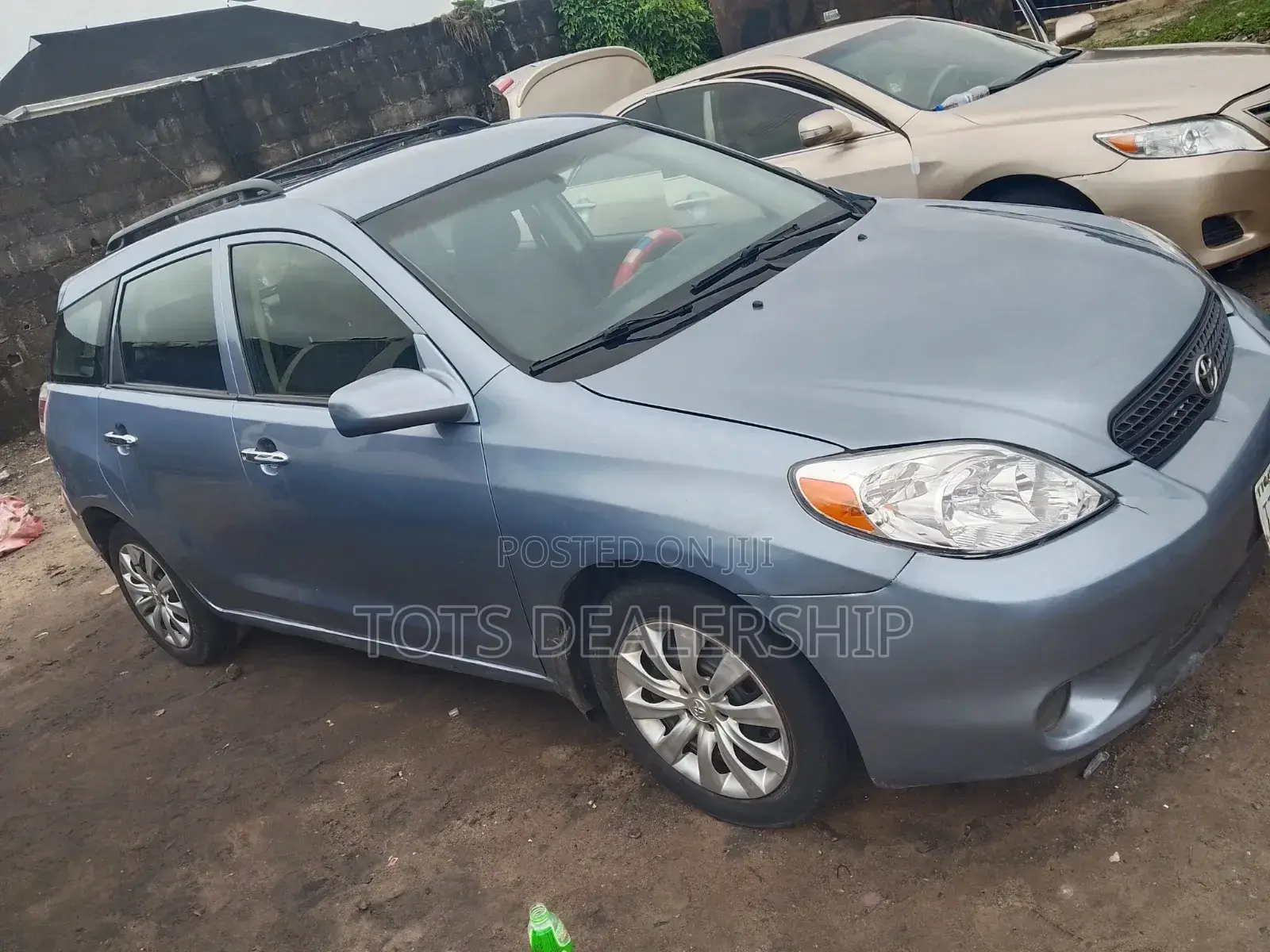 Toyota Matrix Hatchback FWD (1.8L 4cyl 5M) 2007 Blue