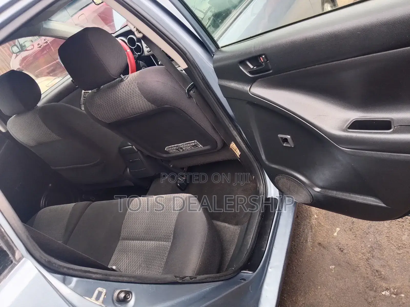 Toyota Matrix Hatchback FWD (1.8L 4cyl 5M) 2007 Blue