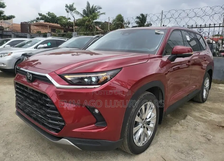 Toyota Highlander Platinum FWD 2024 Red