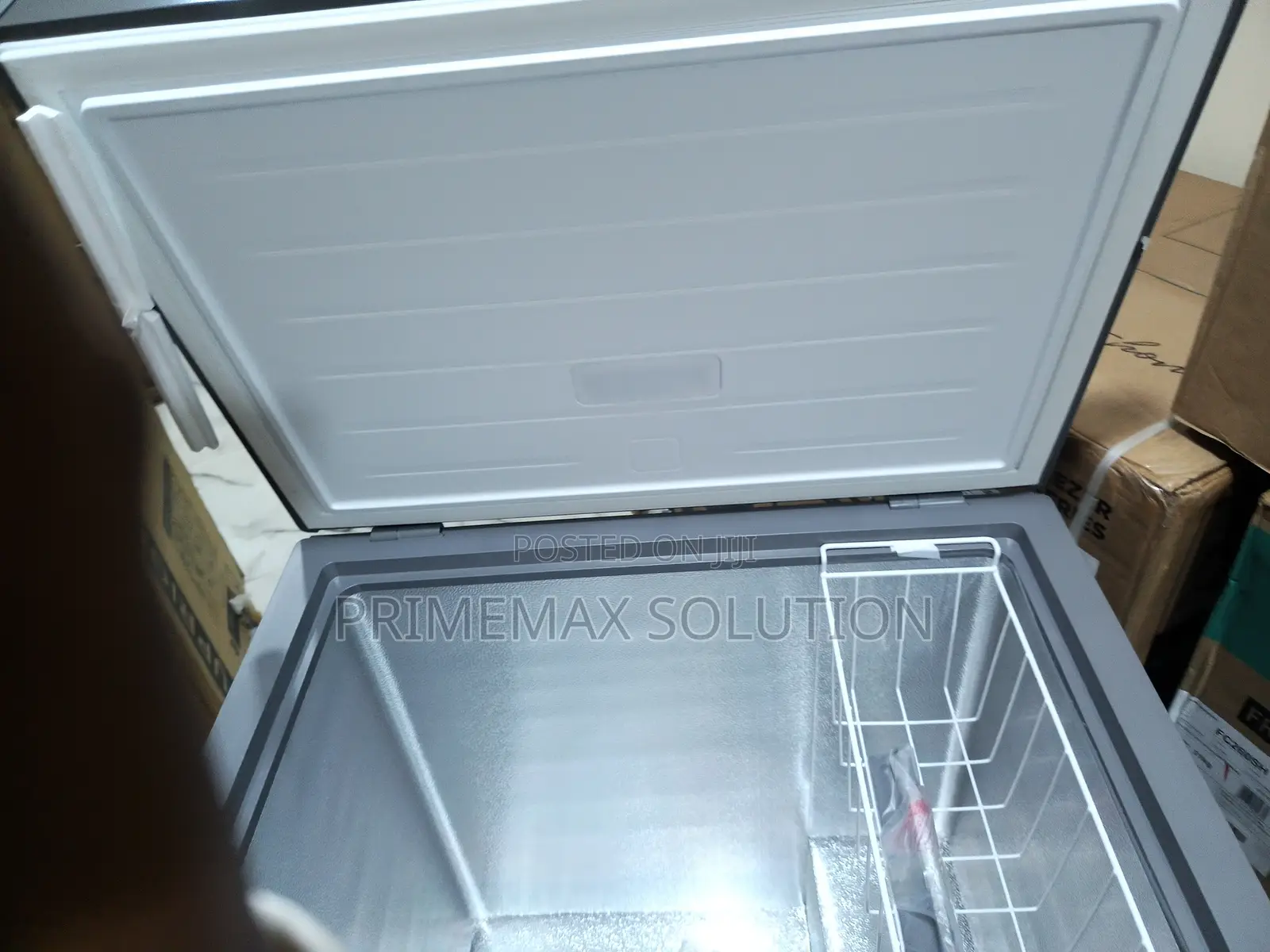 Rapid Cooling 198l Hisense 270SH Chest Freezer