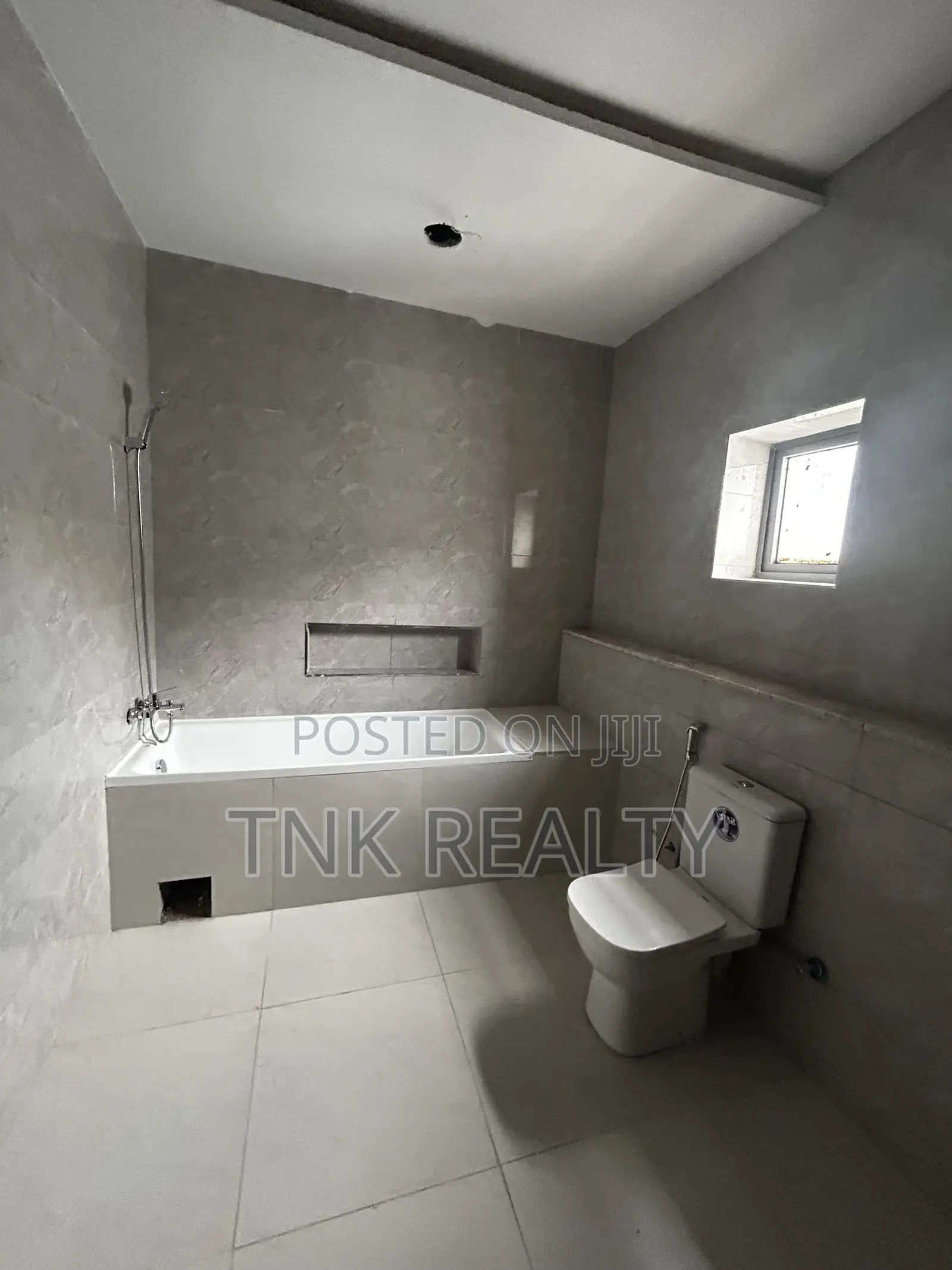 Furnished 5bdrm Duplex in Cosgrove Estate, Katampe (Main) for sale