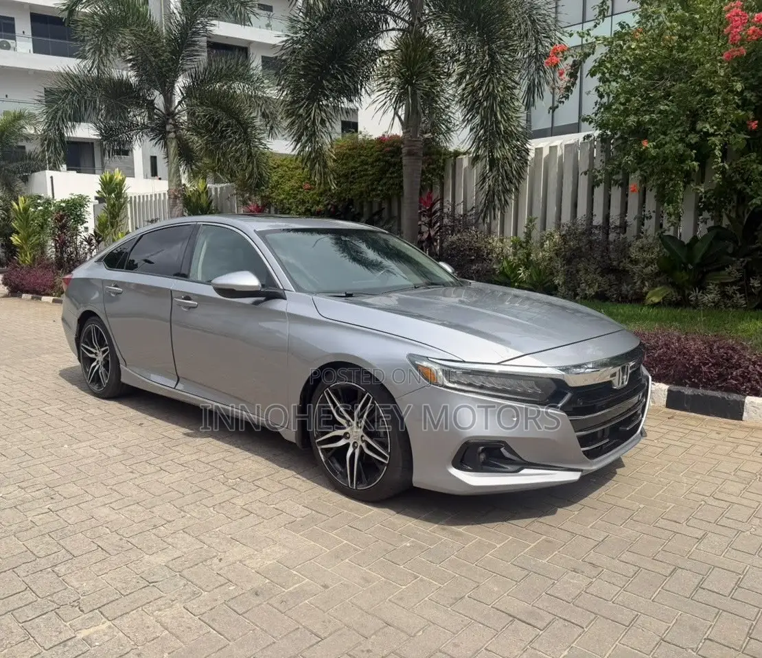 Honda Accord Touring 2.0T 2022 Silver