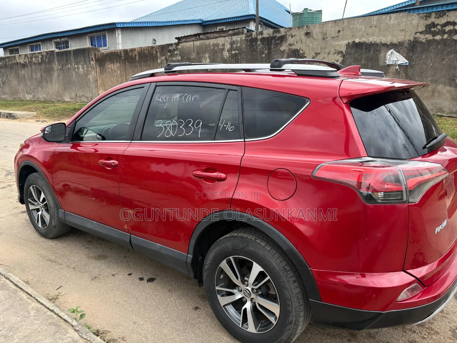 Toyota RAV4 2017 Red