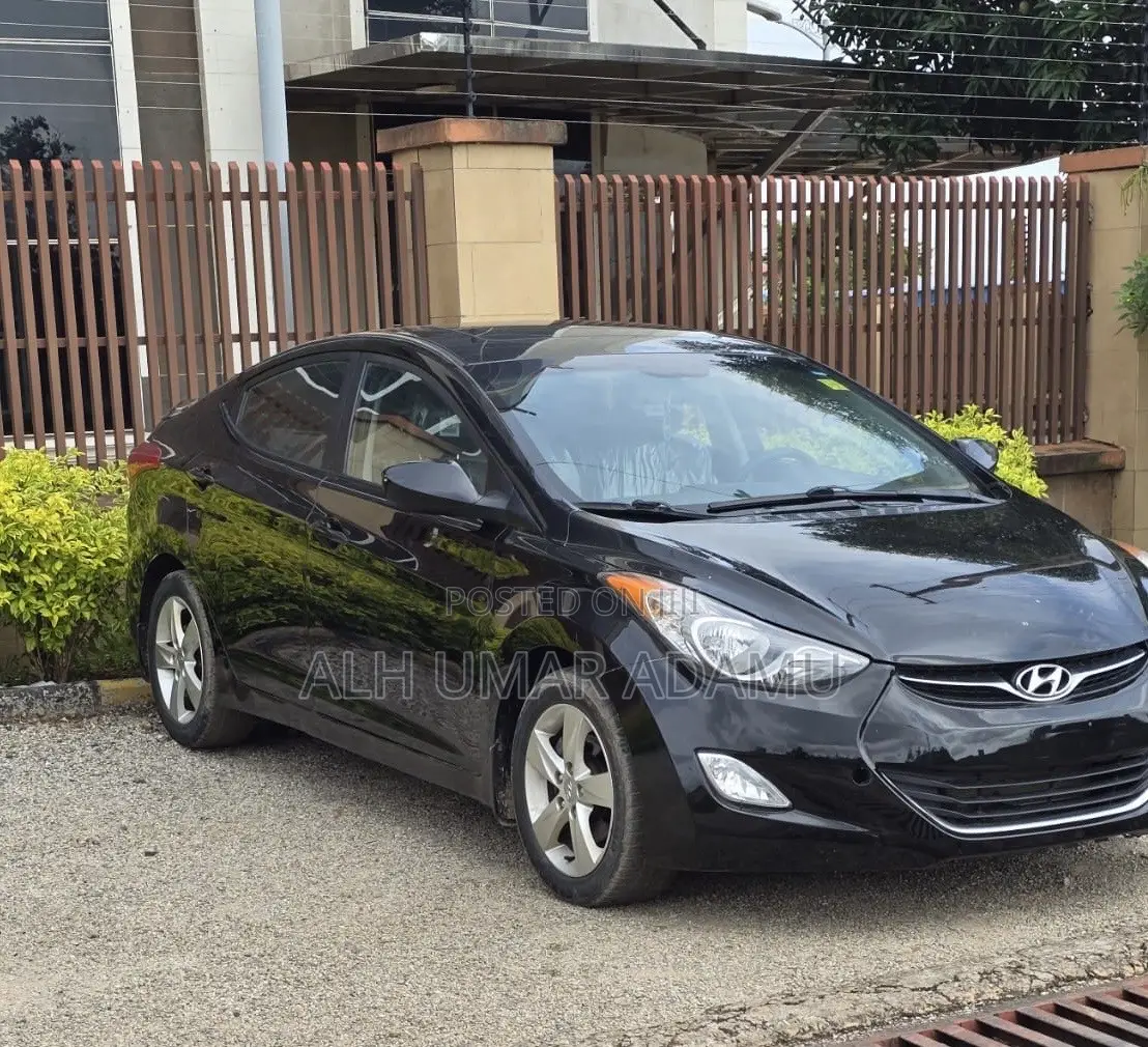 Hyundai Elantra 2013 Black