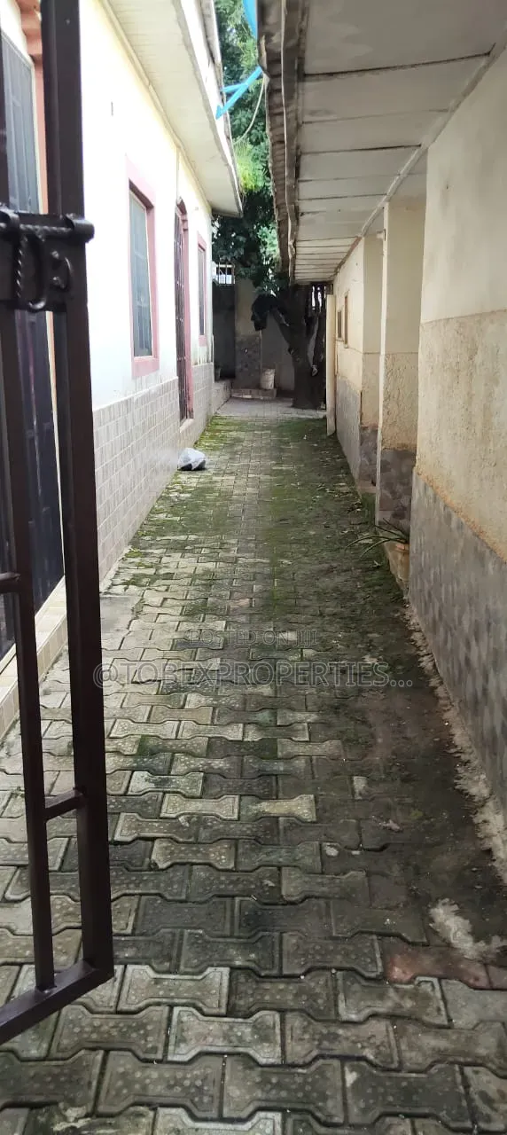 Furnished 1bdrm Apartment in Old Karu Site for rent