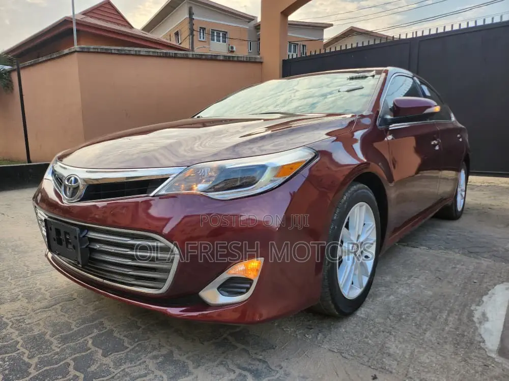 Toyota Avalon XLE 4dr Sedan (3.5L 6cyl 6A) 2014 Burgundy
