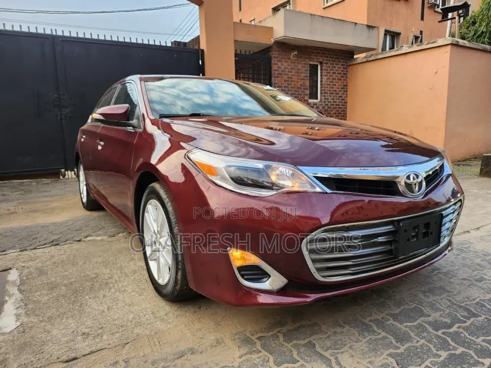 Toyota Avalon XLE 4dr Sedan (3.5L 6cyl 6A) 2014 Burgundy