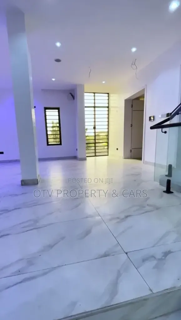4bdrm Duplex in Omole Phase 1 for sale