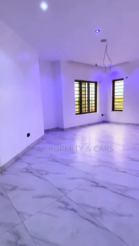 4bdrm Duplex in Omole Phase 1 for sale