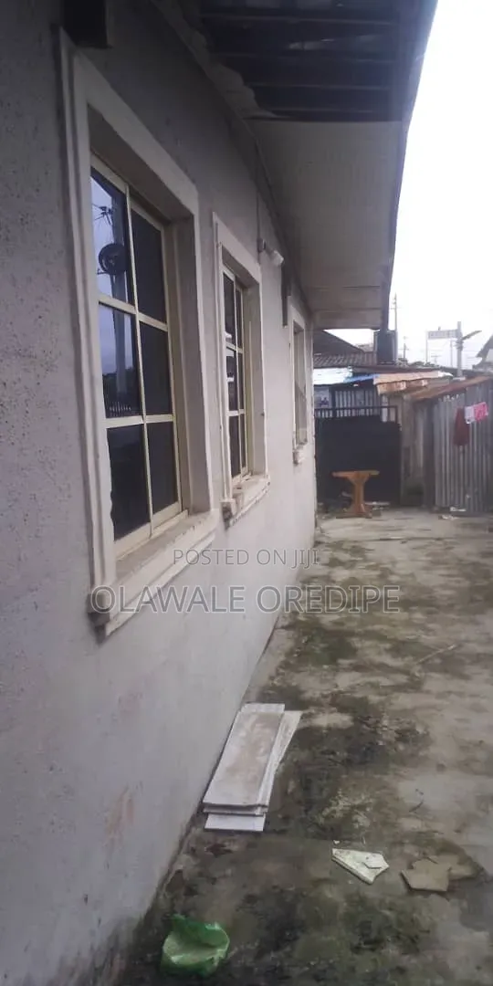 2bdrm Bungalow in Close 26, Satellite Town for sale