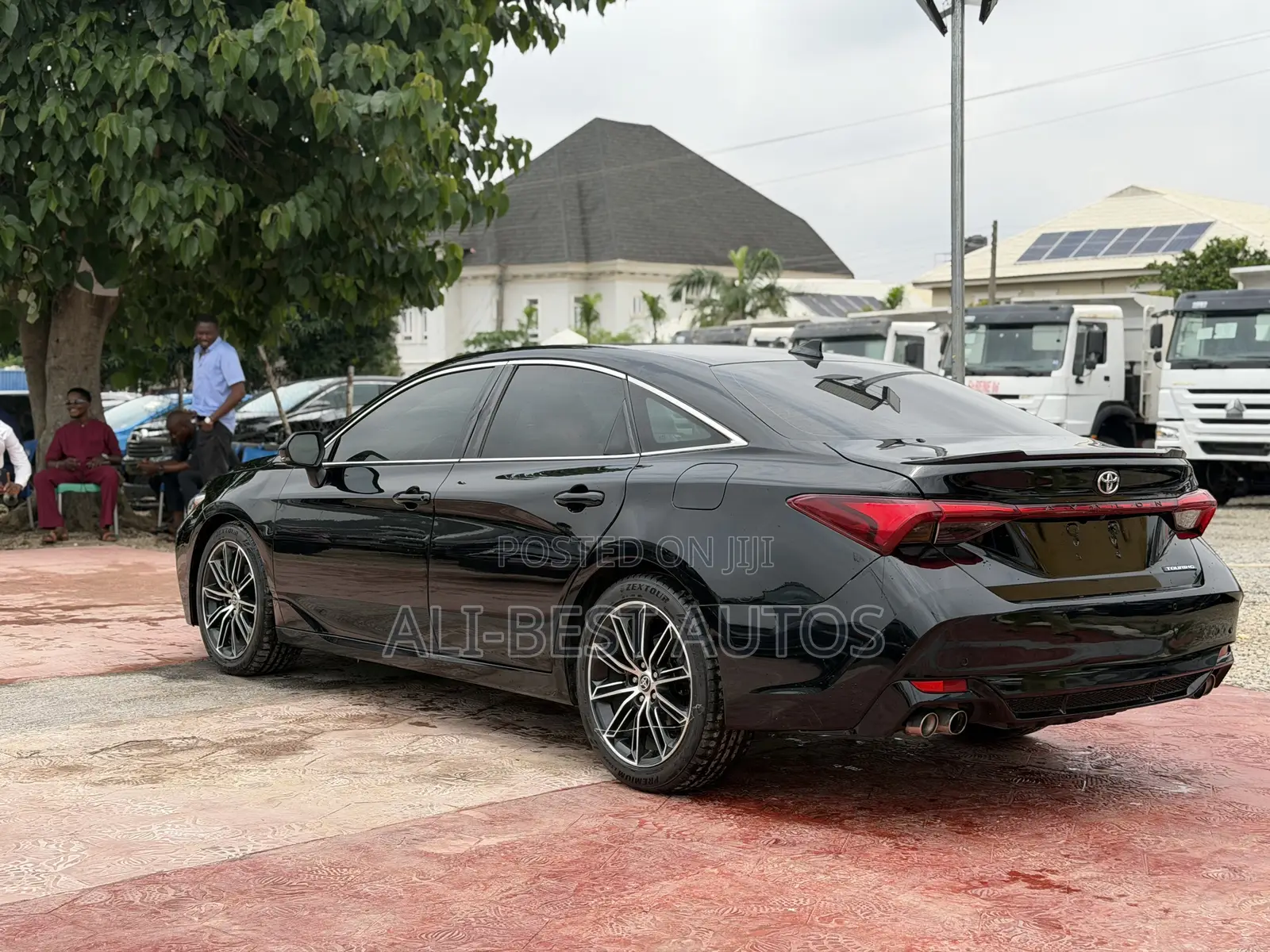 Toyota Avalon 2022 Black
