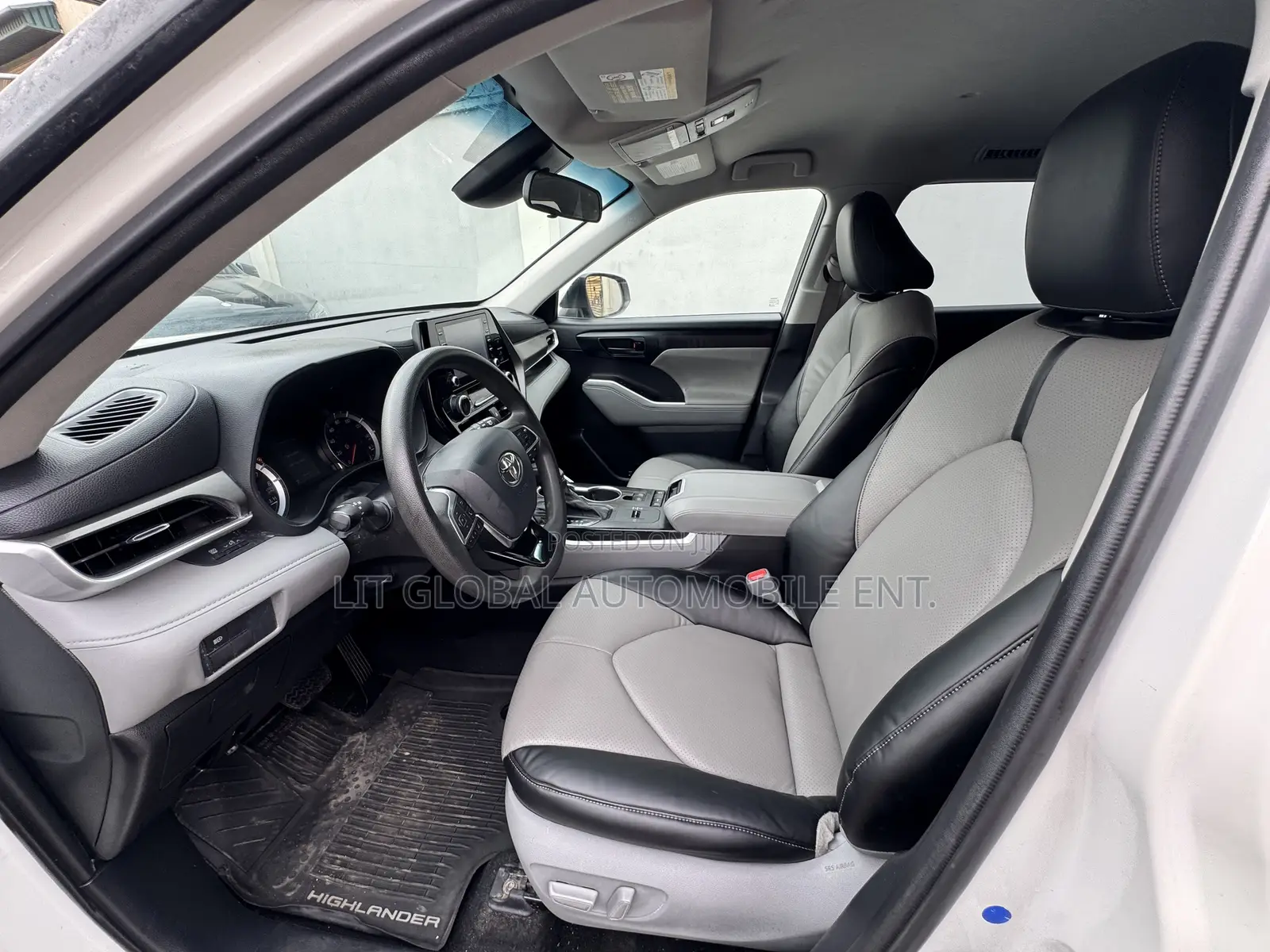Toyota Highlander 2021 White