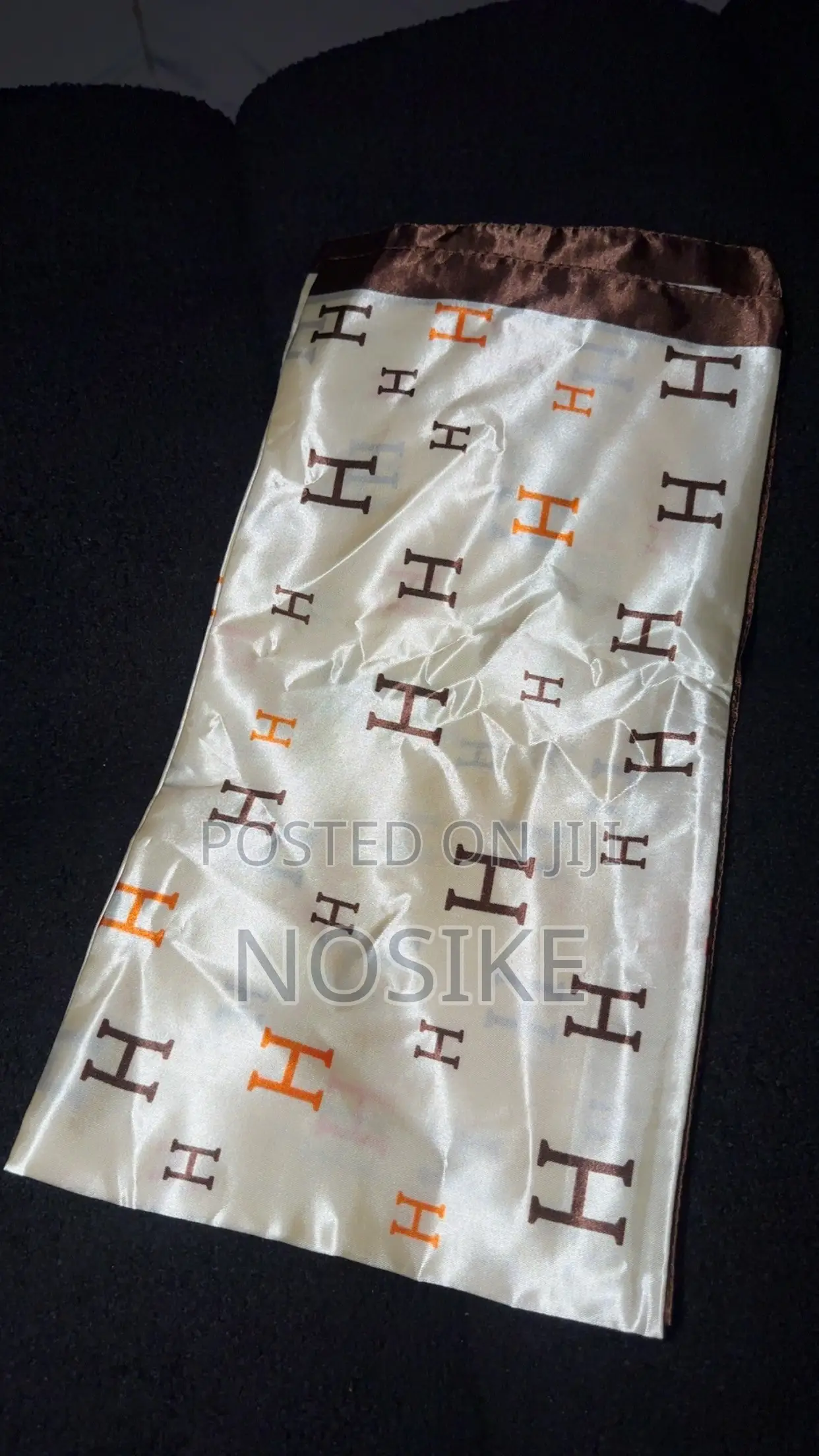 Stylish Soft Fashion Scarf for Women – Elegant & Comfortable