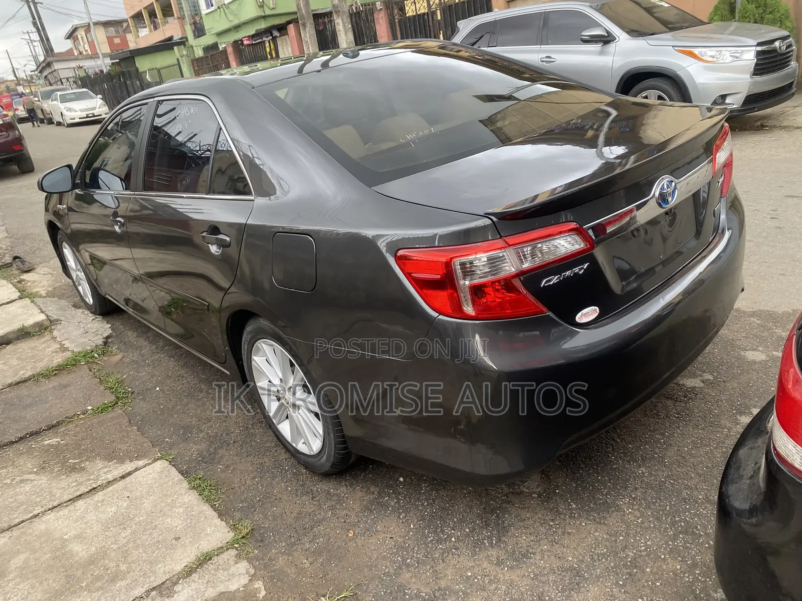 Toyota Camry Hybrid XLE 2012 Gray