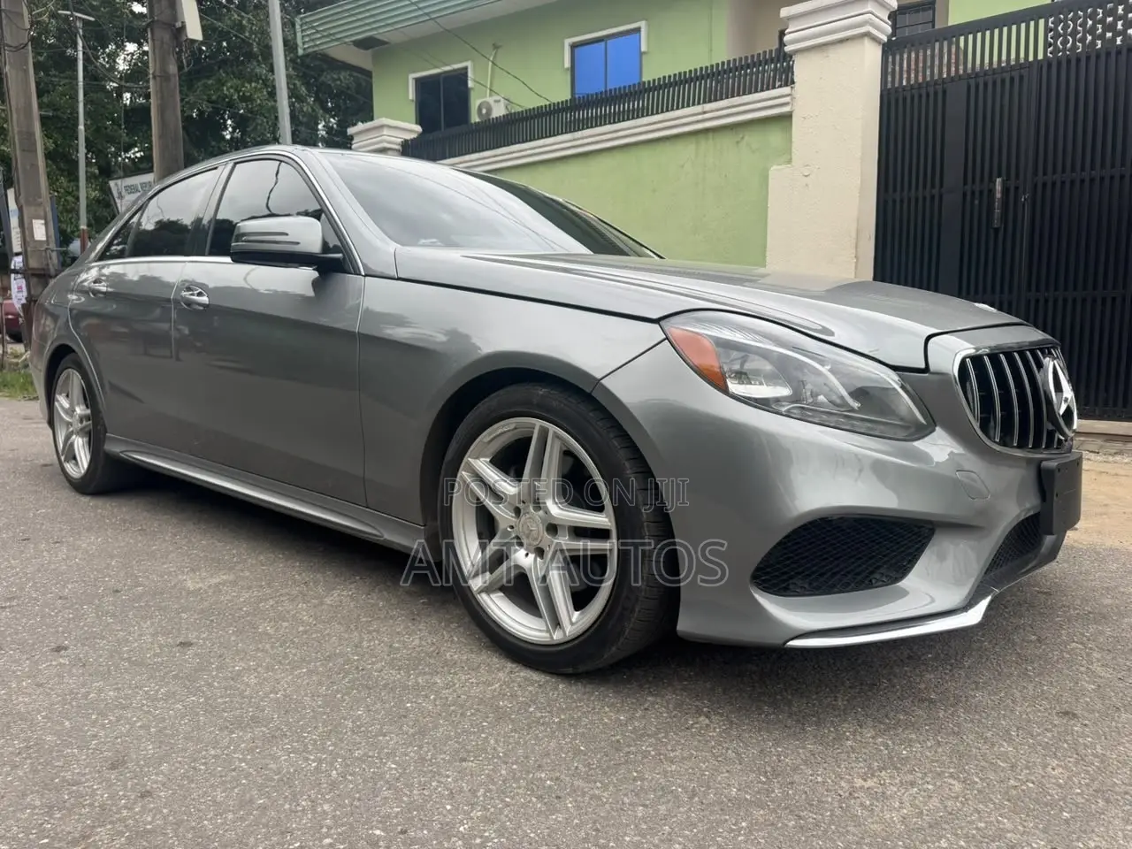 Mercedes-Benz E350 Base 4dr Sedan RWD (3.5L 6cyl 7A) 2014 Gray