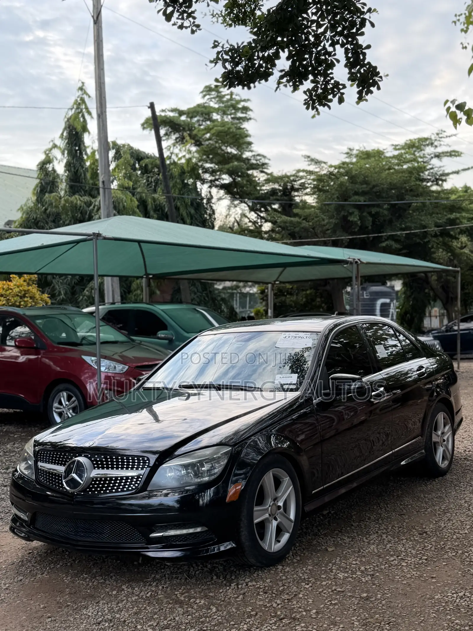 Mercedes-Benz C300 2011 Black