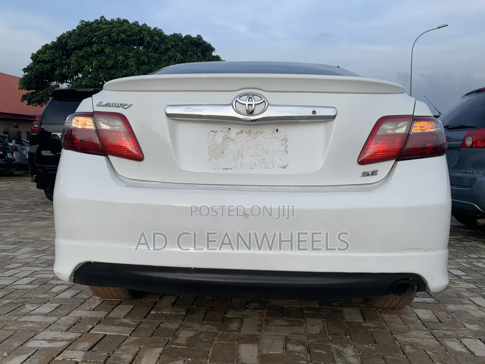 Toyota Camry 2.4 SE 2008 White