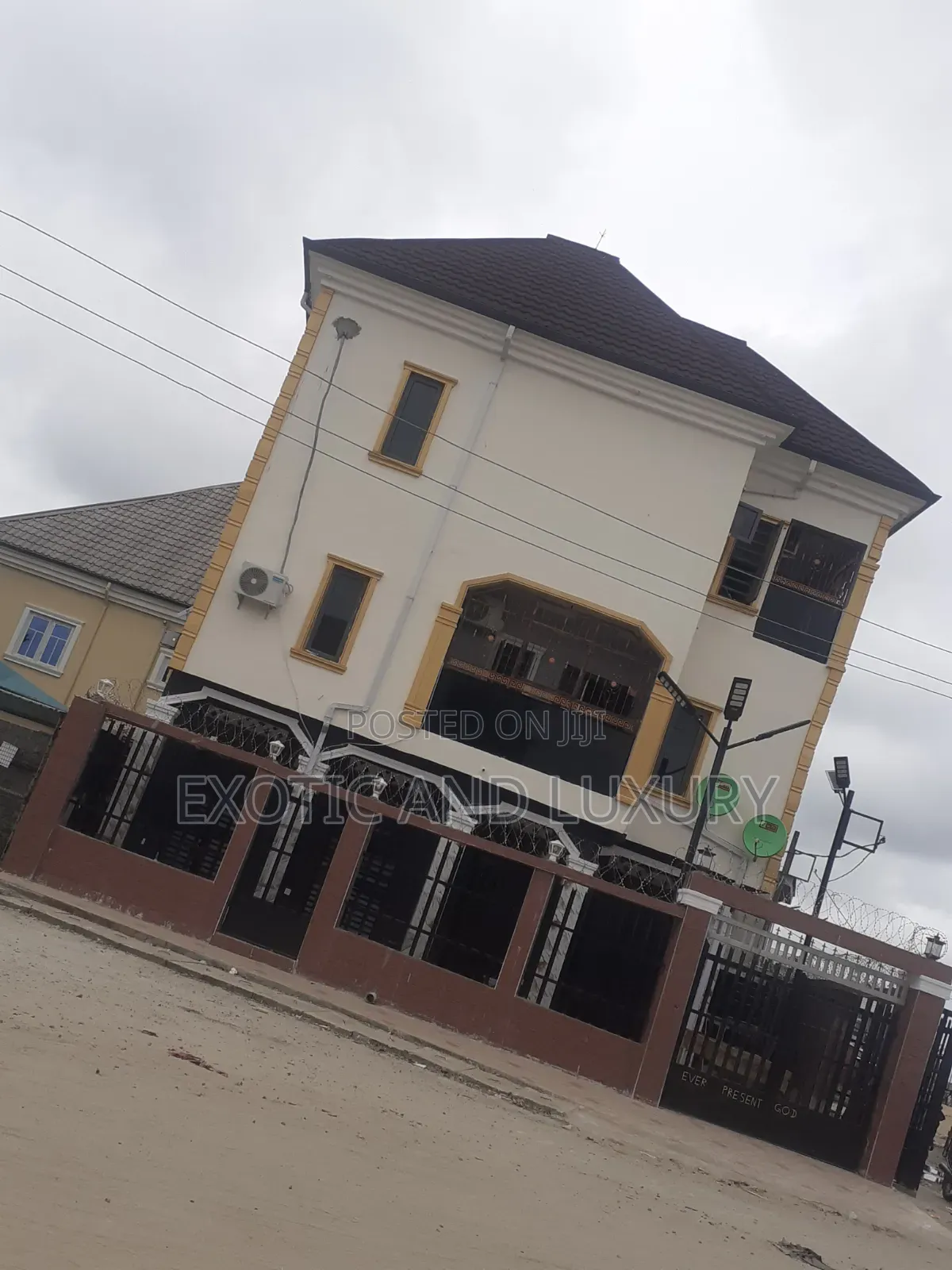Mini Flat in Ikorodu Road / Ilupeju for rent