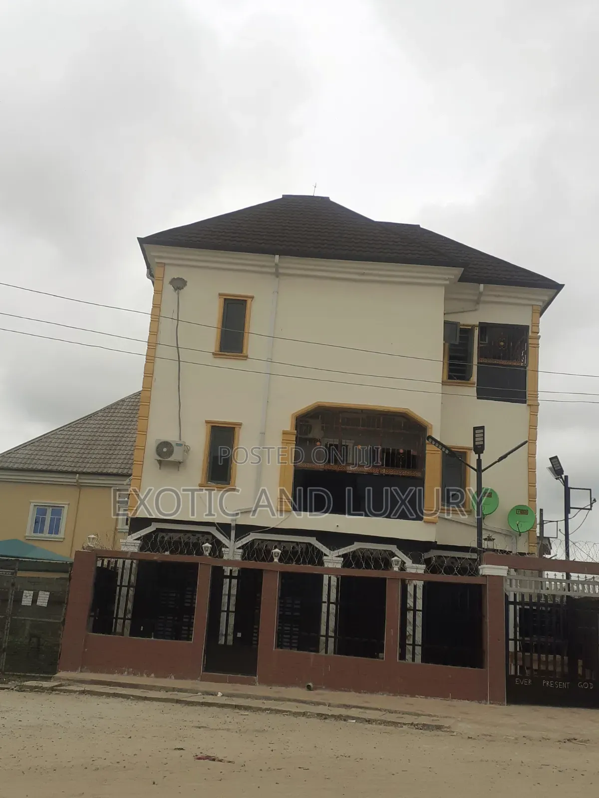 Mini Flat in Ikorodu Road / Ilupeju for rent