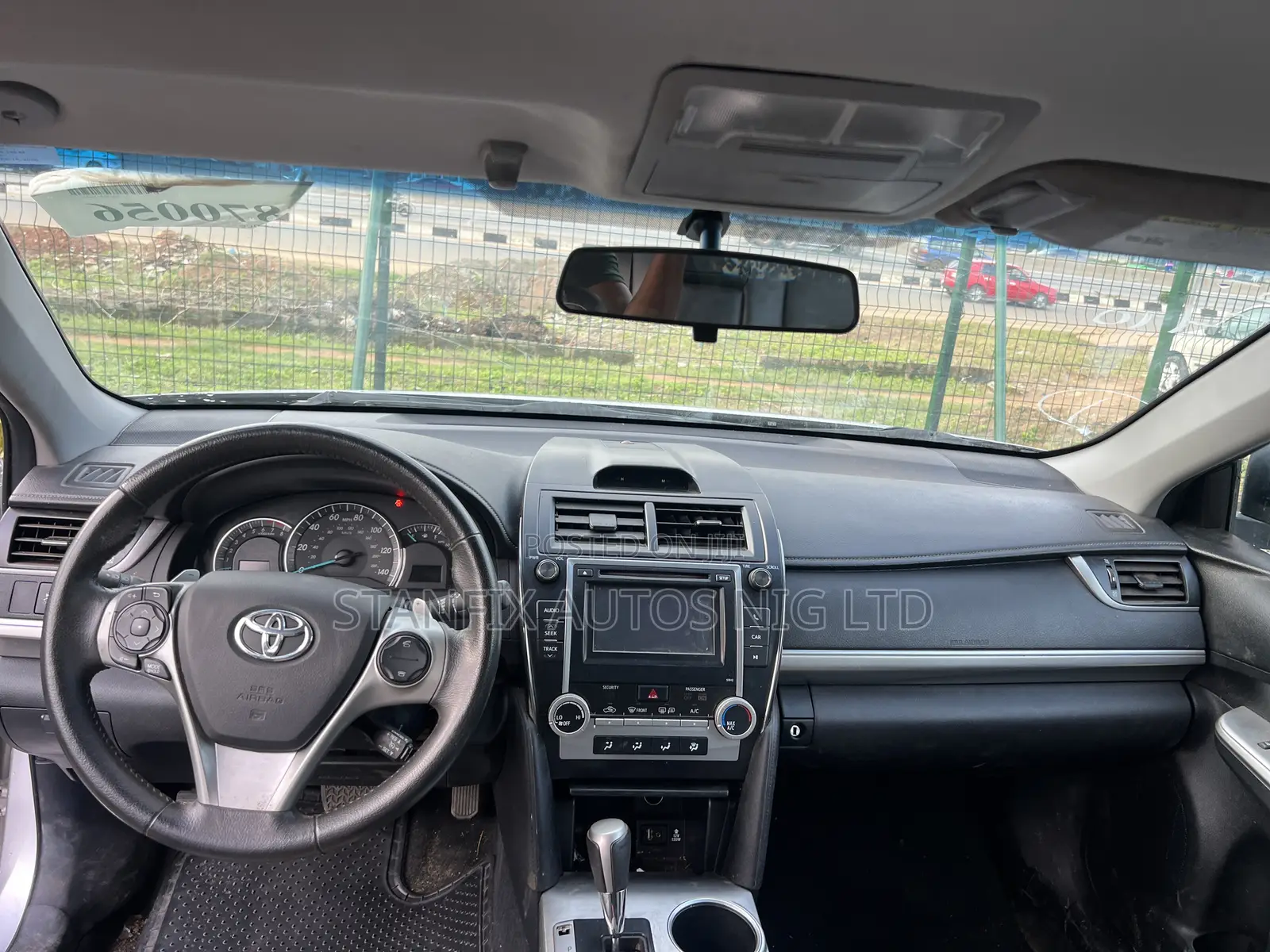 Toyota Camry SE 4dr Sedan (2.5L 4cyl 6A) 2013 Silver