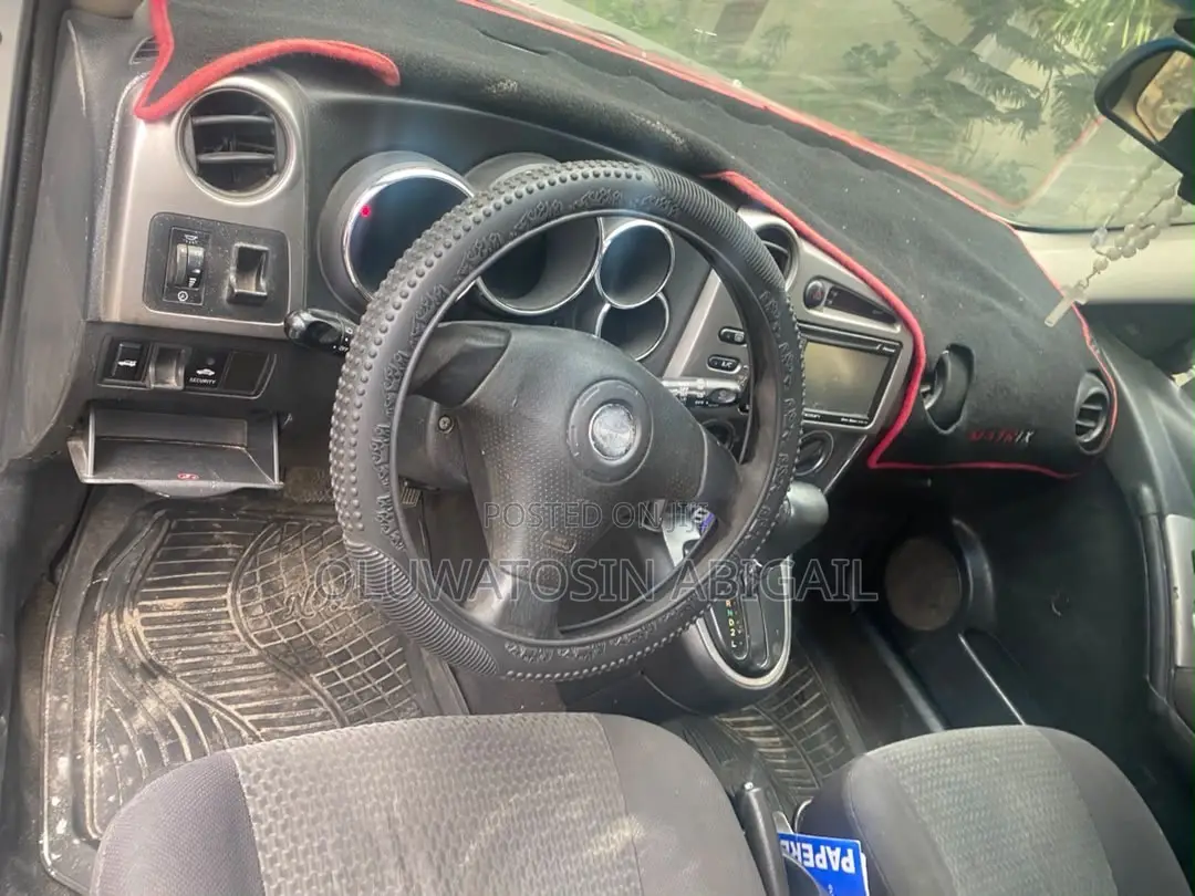 Toyota Matrix 2006 Silver