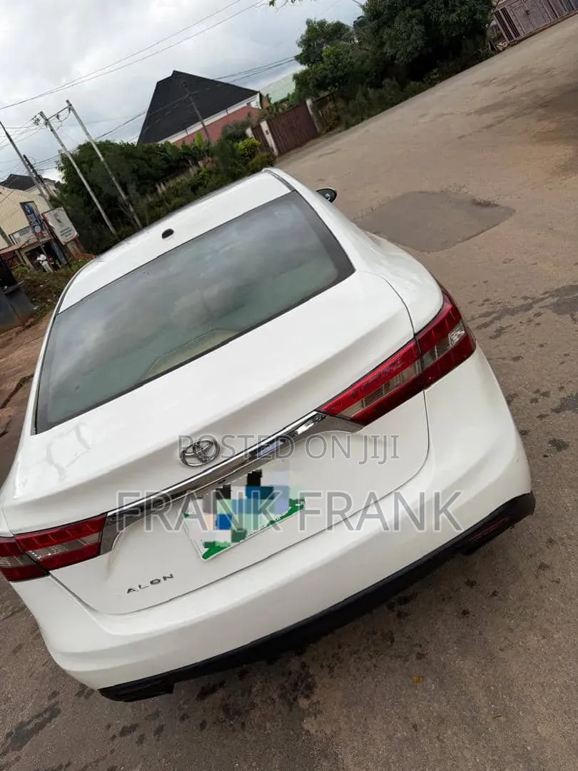 Toyota Avalon 2014 White