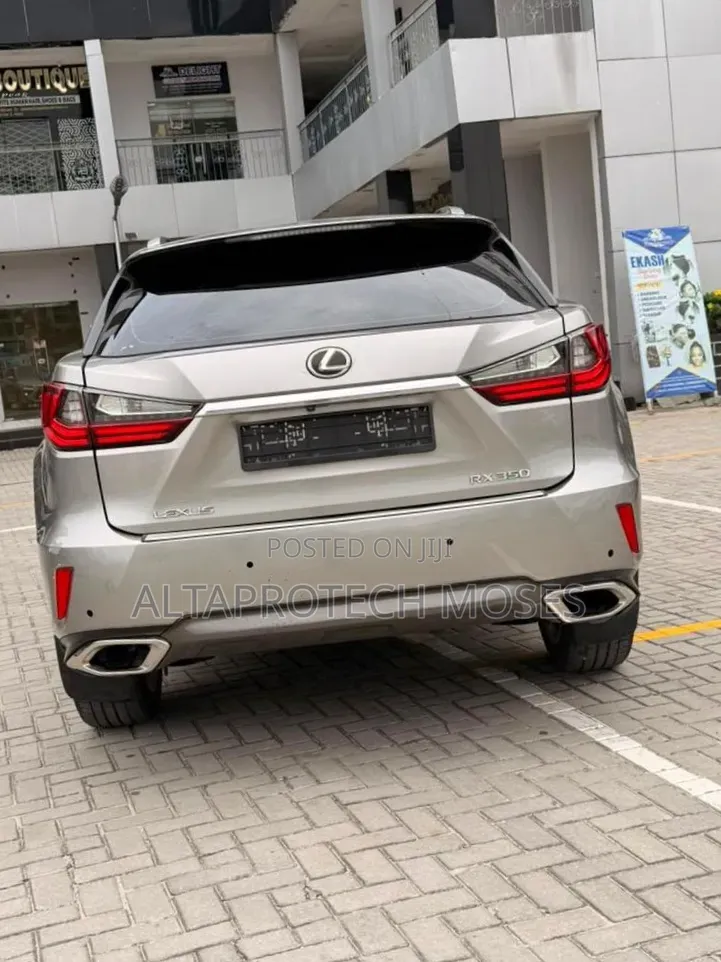 Lexus RX 350 FWD 2016 Gold