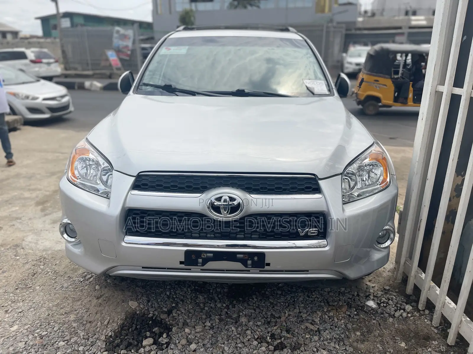 Toyota RAV4 2013 Silver