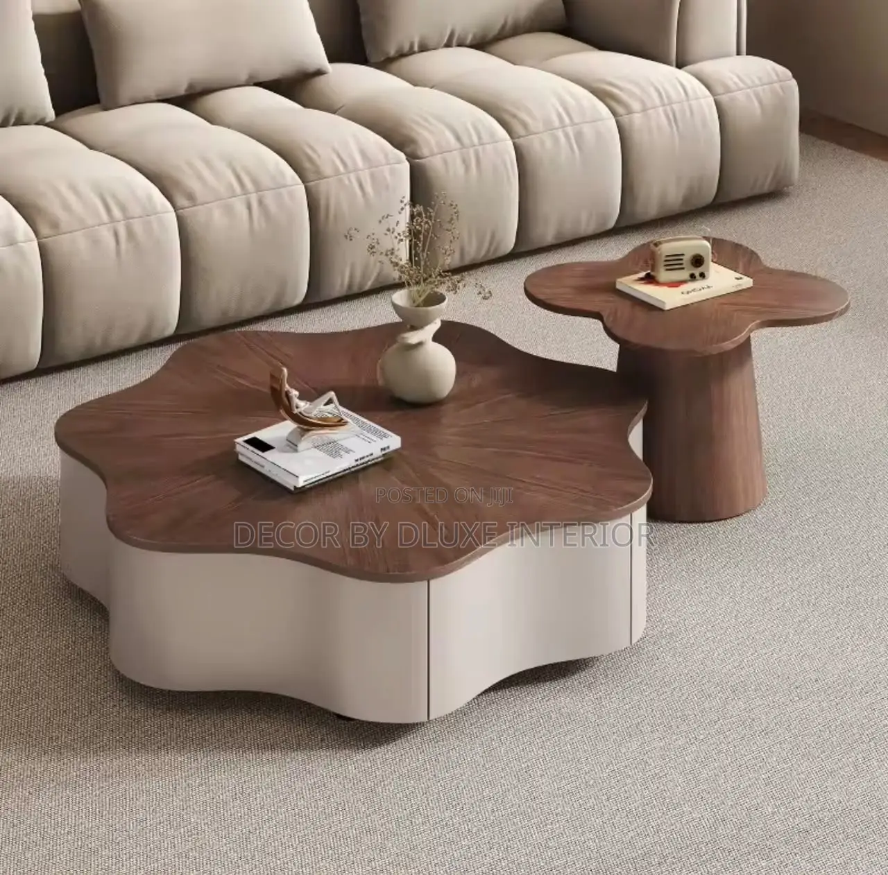 Medieval Style Flower-Shaped Wooden 2in1 Coffee Table