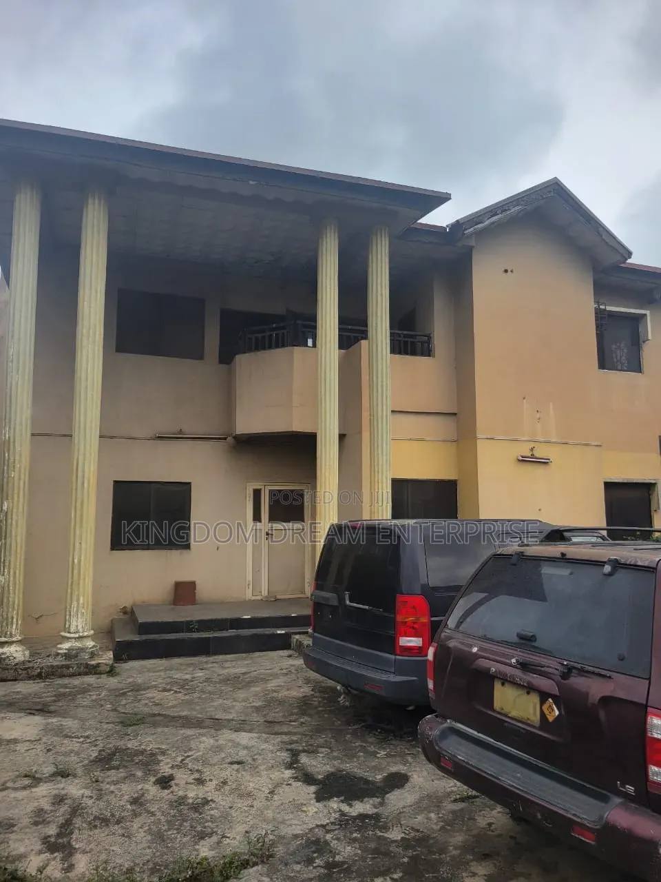 4bdrm Duplex in Labak Estate for sale