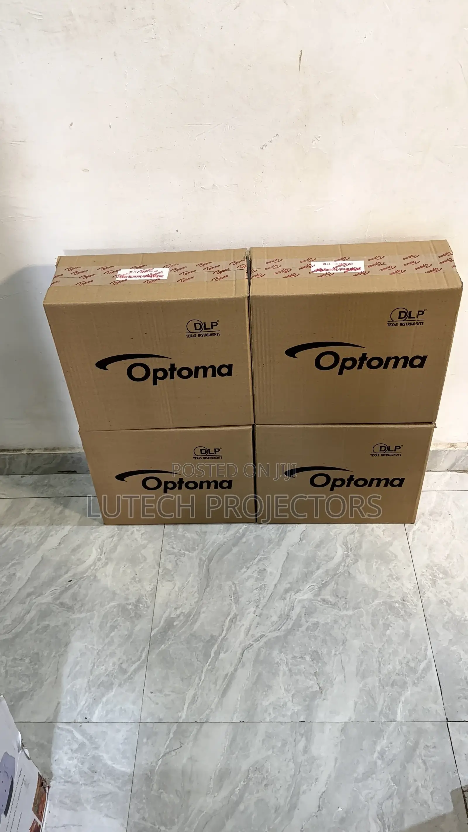 Optoma Projector SVGA DLP Projector