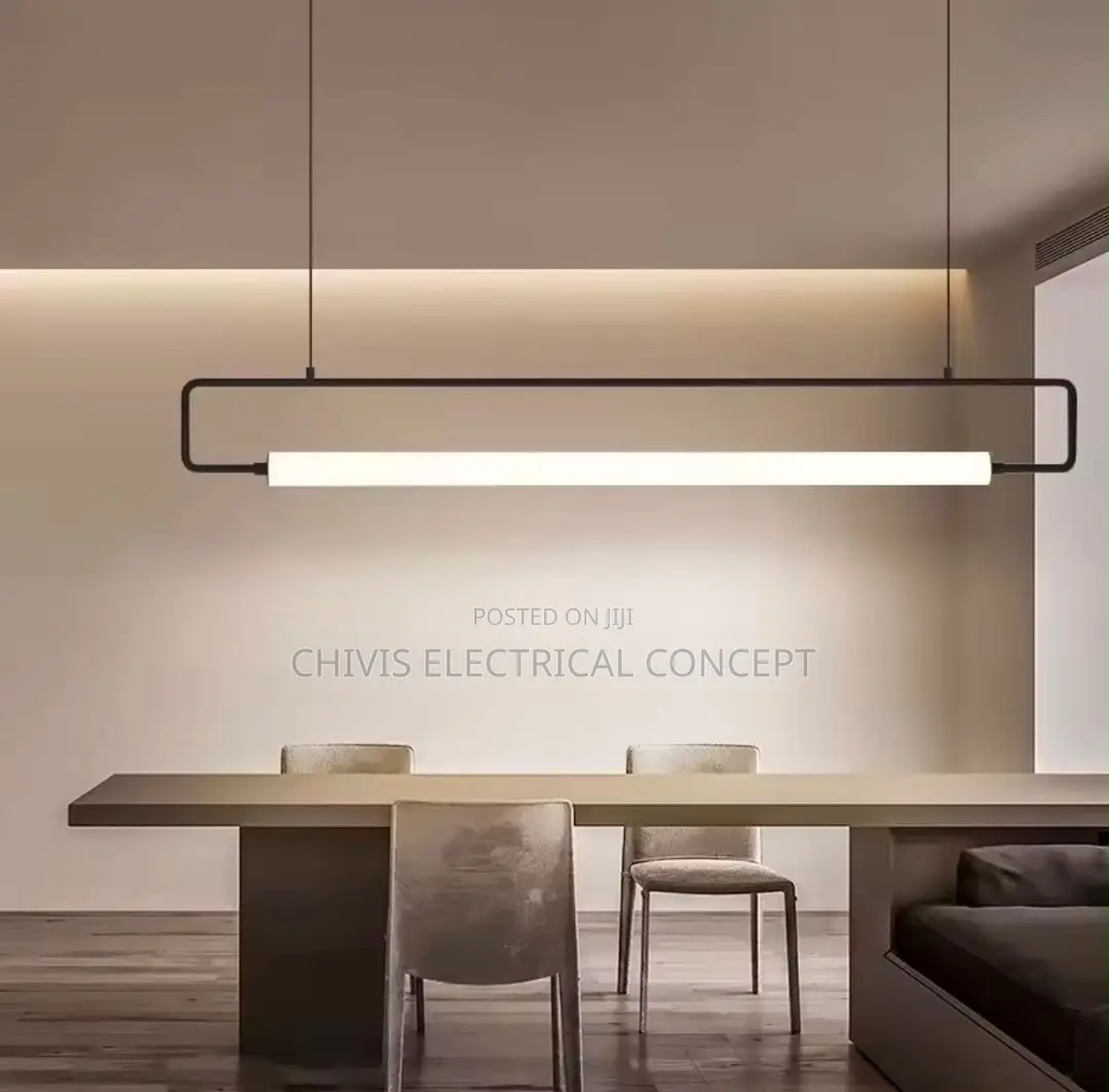 Luxury Hotel, Sitting Room Dining Chandelier