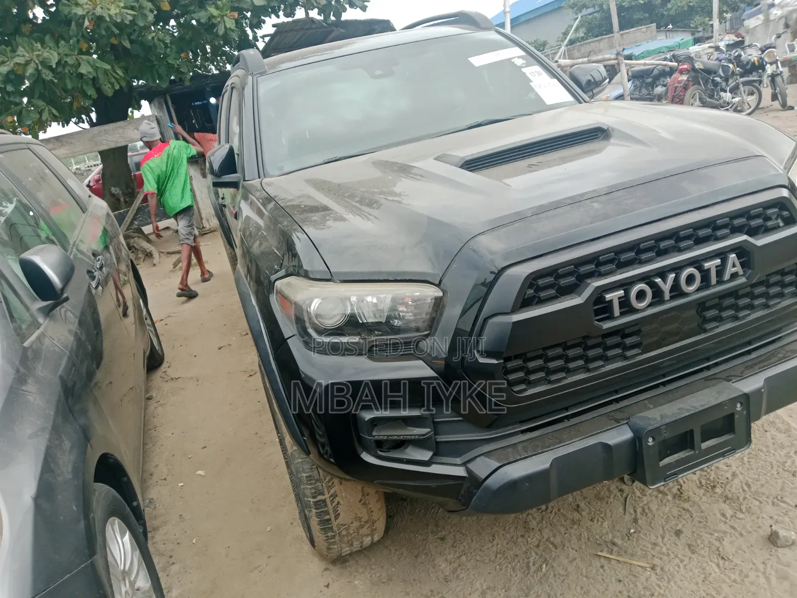 Toyota Tacoma 2018 Black