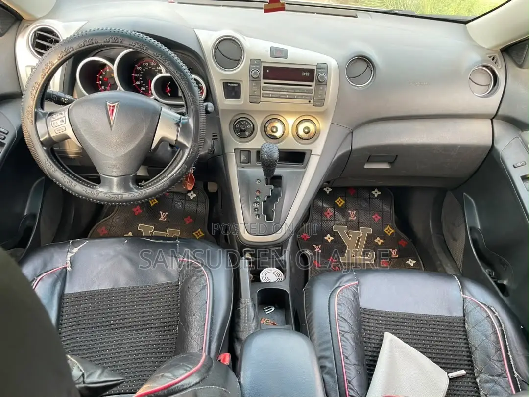 Pontiac Vibe 2.4L 2009 Silver