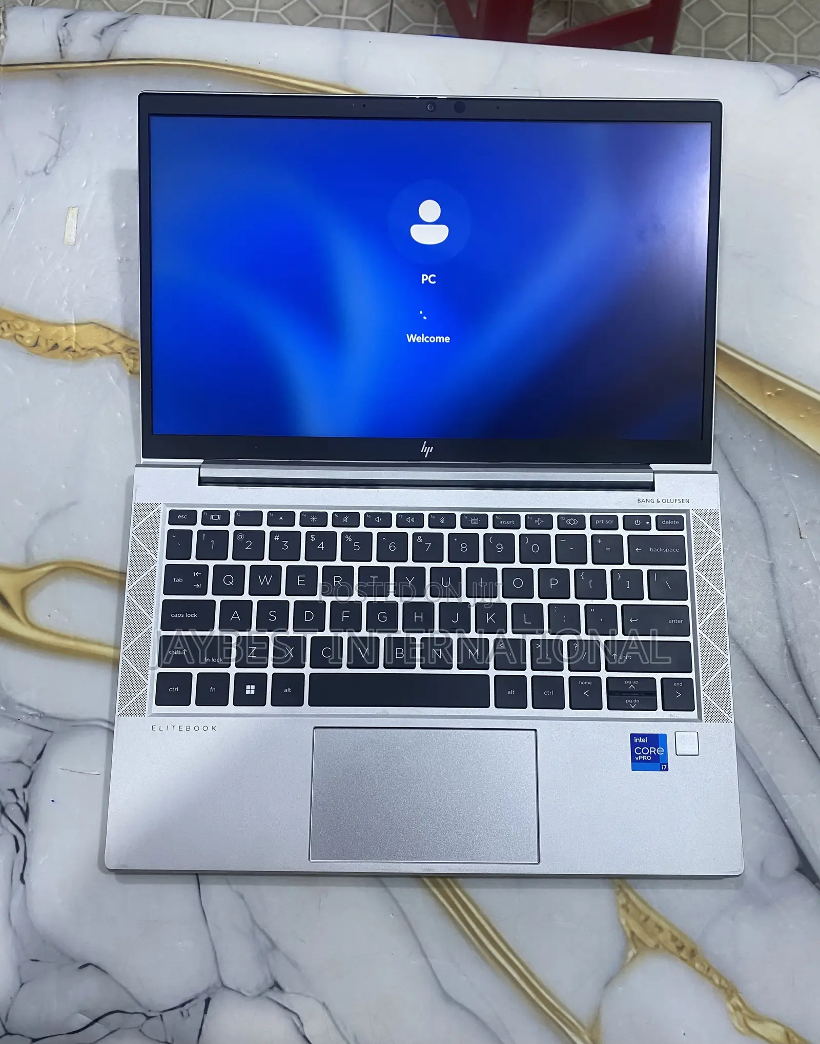 Laptop HP EliteBook 830 G8 16GB Intel Core i7 SSD 256GB