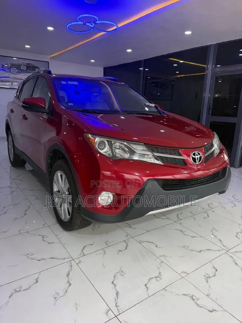 Toyota RAV4 2014 Red