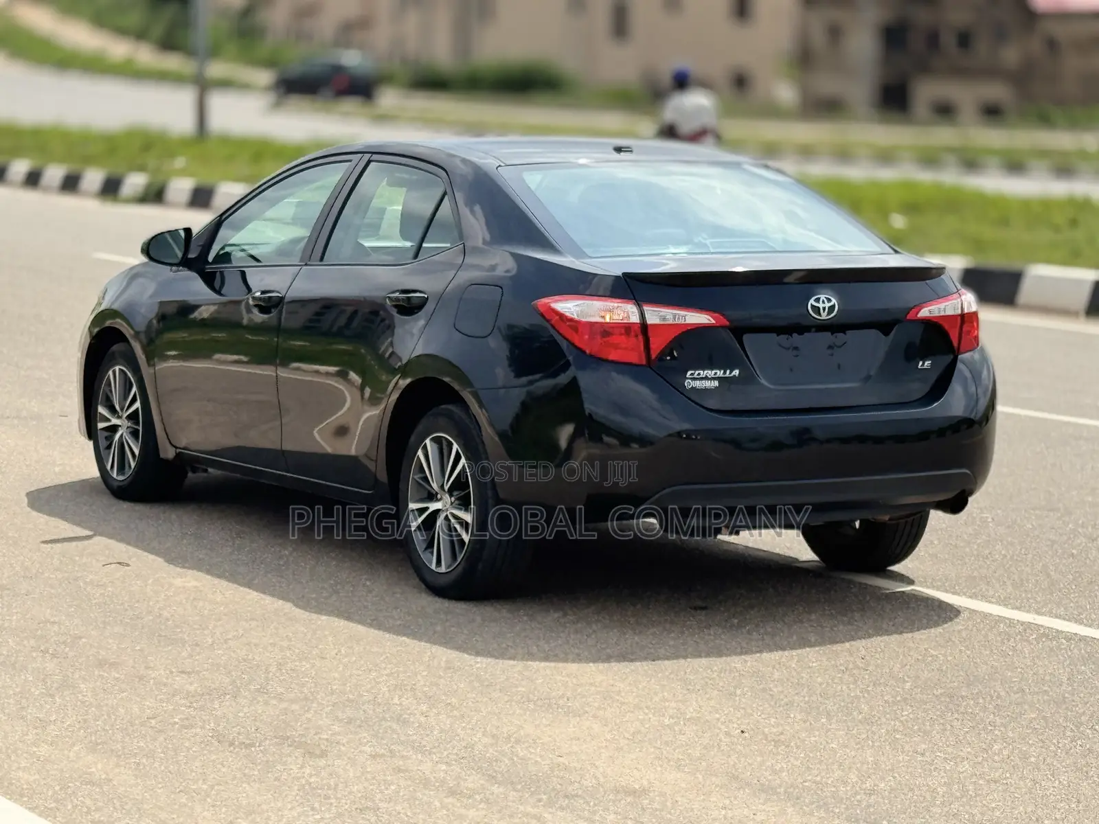 Toyota Corolla LE Premium 4dr Sedan (1.8L 4cyl CVT) 2016 Gray