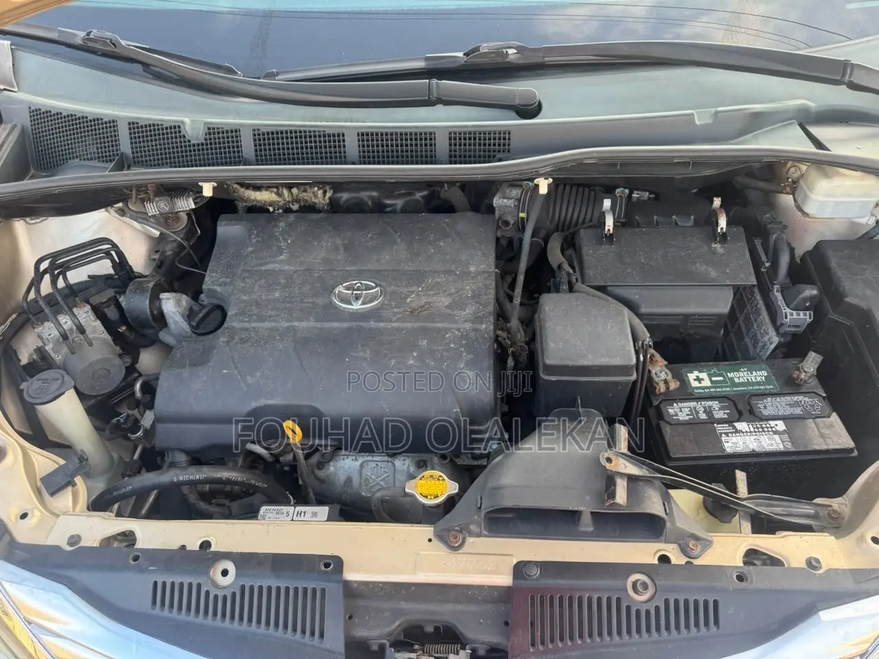 Toyota Sienna XLE 7 Passenger 2011 Gold